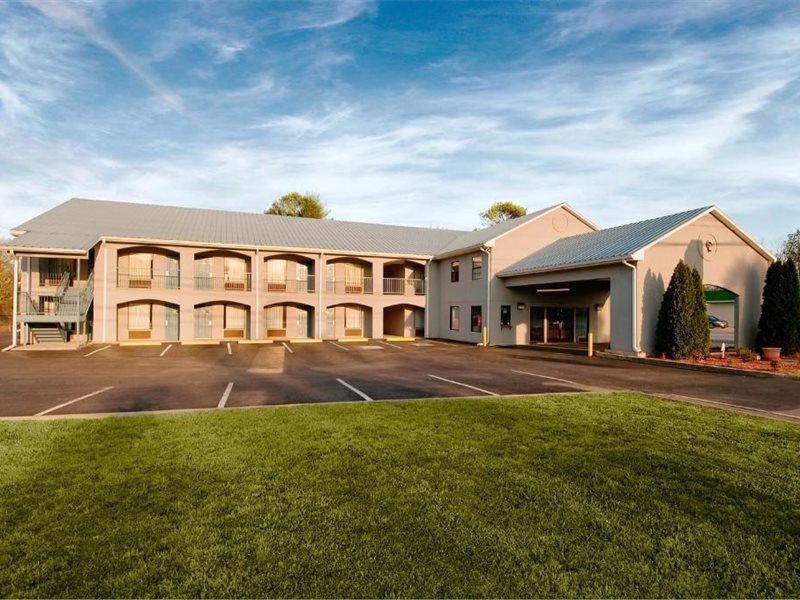 アメリカズ ベスト バリュー イン ローム Lindale エクステリア 写真